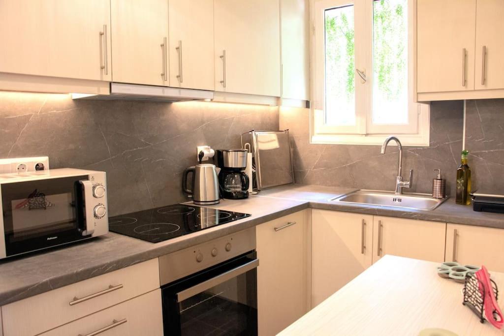 Apartment Of The Square *